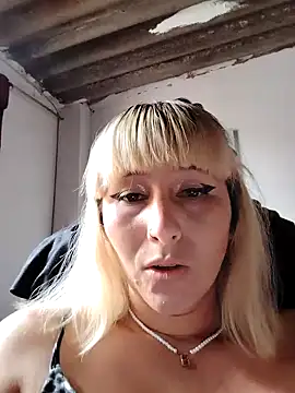 florecita9 online show from February 2025 07:14:02 PM