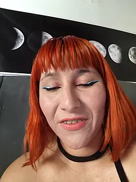 florecita9 online show from December 2025 05:21:02 PM