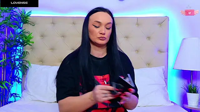 Snapshot of DaliyaArabian chatting on January 2025 04:16:02 PM DaliyaArabian online show from January 2025 04:16:02 PM