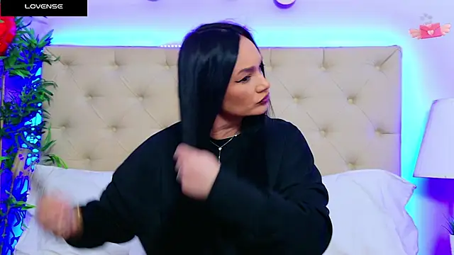Snapshot of DaliyaArabian chatting on February 2025 03:52:01 PM DaliyaArabian online show from February 2025 03:52:01 PM