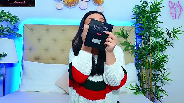 DaliyaArabian online show from December 2025 01:05:02 PM