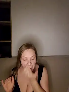 katiestevens online show from October 2025 08:49:02 PM