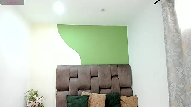  nina sweet online show from November 2025 12:05:02 PM