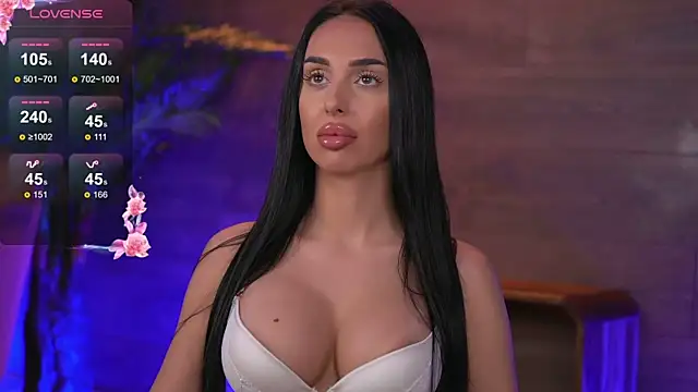 KairaAndrews online show from October 2025 07:20:01 PM