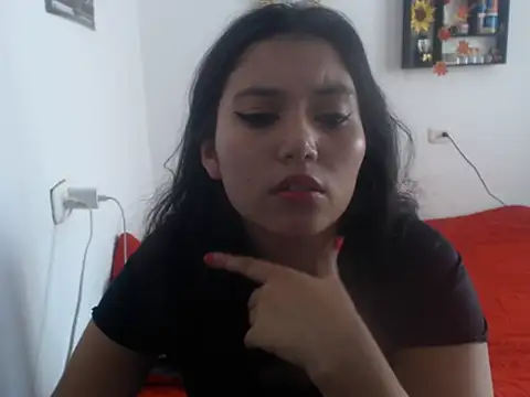 HannaKlein online show from February 2025 07:22:02 PM