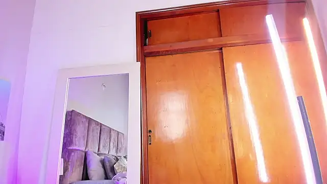 Snapshot of Salomesimos1 chatting on February 2025 05:03:02 PM Salomesimos1 online show from February 2025 05:03:02 PM