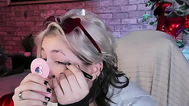 Alex Howell online show from February 2025 08:18:01 PM