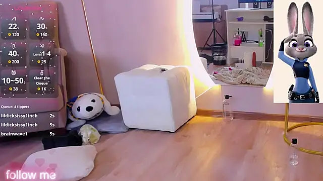 Alex Howell online show from March 2025 02:48:02 AM