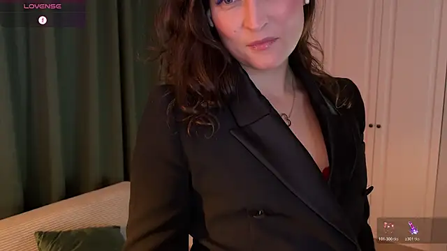 Snapshot of Pavlyna chatting on November 2025 06:01:02 PM Pavlyna online show from November 2025 06:01:02 PM