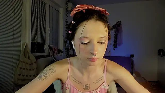 Snapshot of Jenny_darling_love chatting on January 2025 11:51:02 PM Jenny darling love online show from January 2025 11:51:02 PM