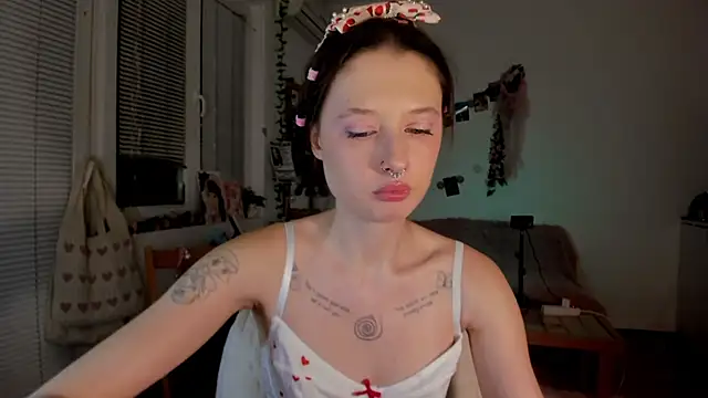 Snapshot of Jenny_darling_love chatting on January 2025 10:11:02 PM Jenny darling love online show from January 2025 10:11:02 PM