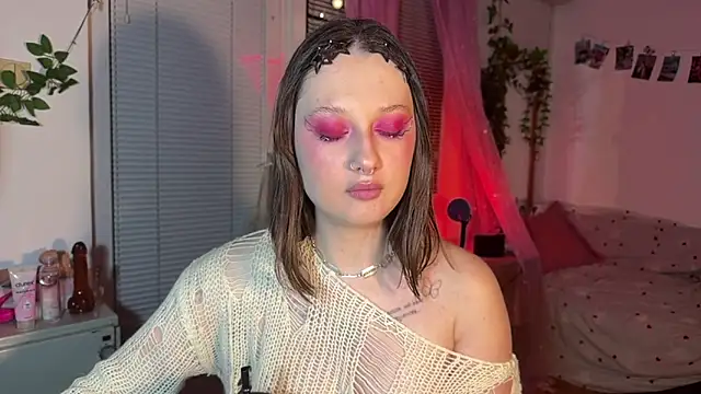 Snapshot of Jenny_darling_love chatting on April 2026 08:28:01 PM Jenny darling love online show from April 2026 08:28:01 PM