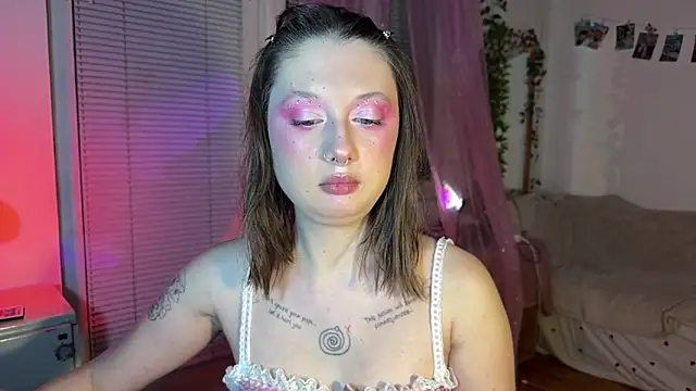 Snapshot of Jenny_darling_love chatting on May 2026 07:11:02 PM Jenny darling love online show from May 2026 07:11:02 PM
