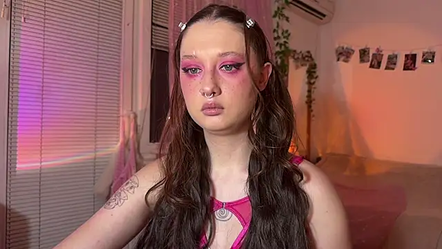 Snapshot of Jenny_darling_love chatting on July 2026 07:31:02 PM Jenny darling love online show from July 2026 07:31:02 PM