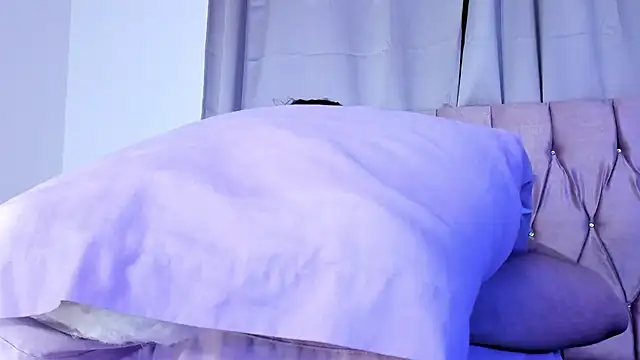 Ashley piinkk  online show from February 2025 07:20:01 AM