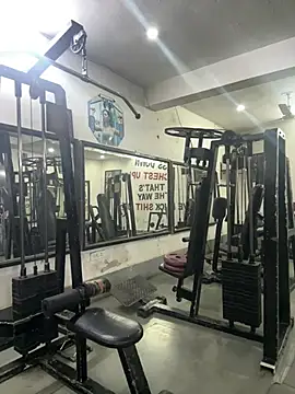 shivani0999 online show from February 2026 11:58:02 PM