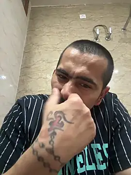 shivani0999 online show from February 2026 12:33:02 PM