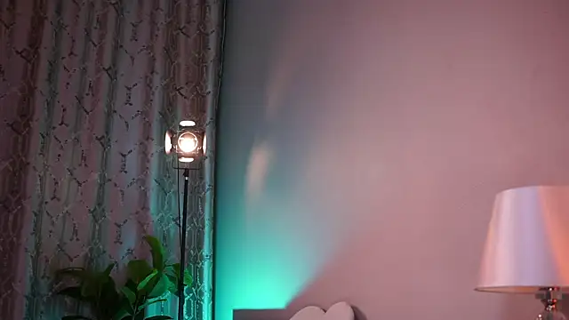 UmaTruewoman online show from January 2025 12:27:02 PM