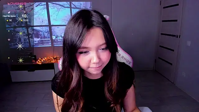 Snapshot of Fluffy_Rose chatting on November 2025 01:44:02 PM Fluffy Rose online show from November 2025 01:44:02 PM