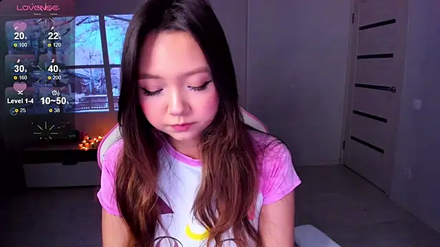 Snapshot of Fluffy_Rose chatting on November 2025 12:42:01 AM Fluffy Rose online show from November 2025 12:42:01 AM