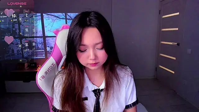 Snapshot of Fluffy_Rose chatting on November 2025 12:14:02 AM Fluffy Rose online show from November 2025 12:14:02 AM