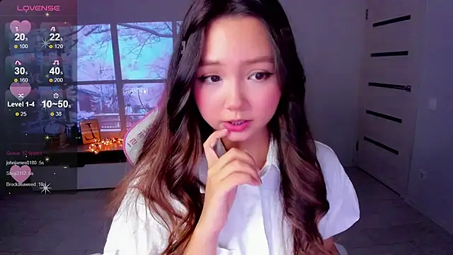 Snapshot of Fluffy_Rose chatting on December 2025 06:41:01 AM Fluffy Rose online show from December 2025 06:41:01 AM