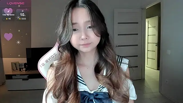 Fluffy Rose online show from February 2026 12:10:02 PM