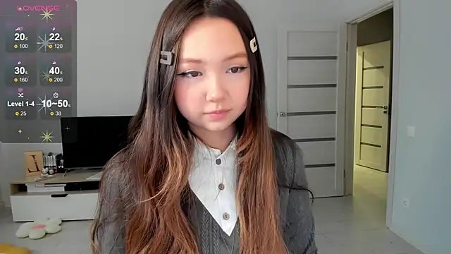 Fluffy Rose online show from March 2026 03:44:01 AM