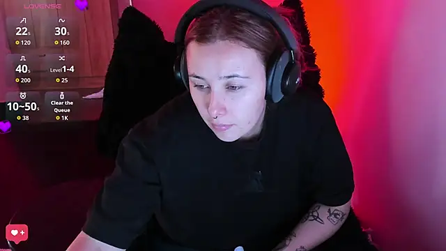 bonnie moon  online show from March 2026 03:19:02 PM