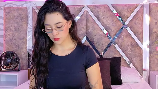 Snapshot of Susa1userma_ chatting on May 2026 11:30:02 AM Susa1userma online show from May 2026 11:30:02 AM