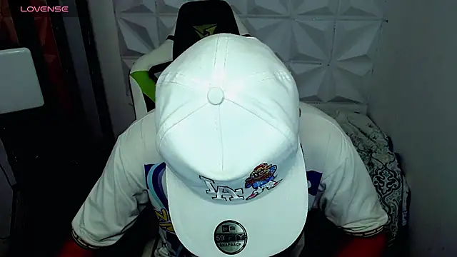 Snapshot of bby_santi chatting on December 2024 12:44:01 PM bby santi online show from December 2024 12:44:01 PM