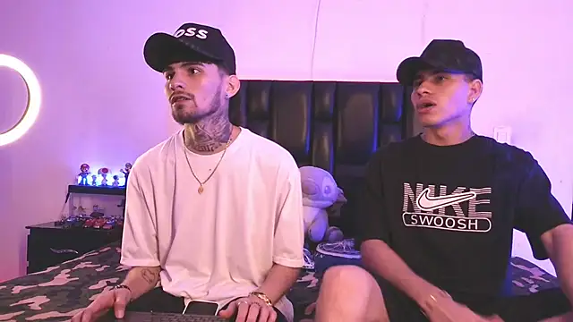 Snapshot of Brutal_Sex_Fucking chatting on November 2025 09:18:01 PM Brutal Sex Fucking online show from November 2025 09:18:01 PM