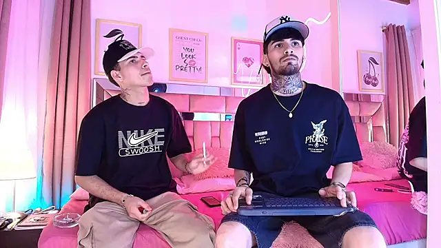 Snapshot of Brutal_Sex_Fucking chatting on January 2026 09:07:02 PM Brutal Sex Fucking online show from January 2026 09:07:02 PM