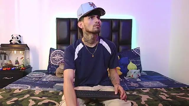 Brutal Sex Fucking online show from February 2026 08:25:02 PM