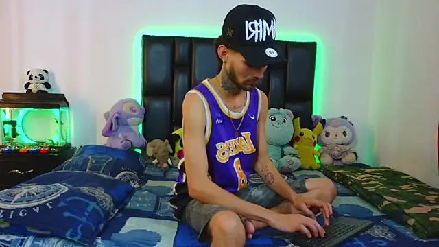 Snapshot of Brutal_Sex_Fucking chatting on May 2026 03:57:02 AM Brutal Sex Fucking online show from May 2026 03:57:02 AM