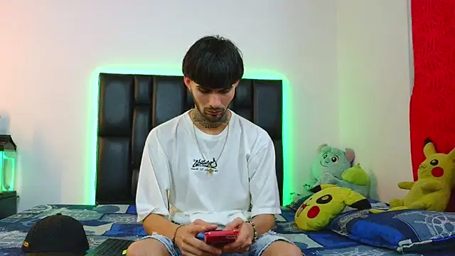 Snapshot of Brutal_Sex_Fucking chatting on June 2026 01:54:02 AM Brutal Sex Fucking online show from June 2026 01:54:02 AM