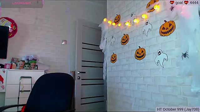 SuchCute online show from October 2025 02:47:02 AM