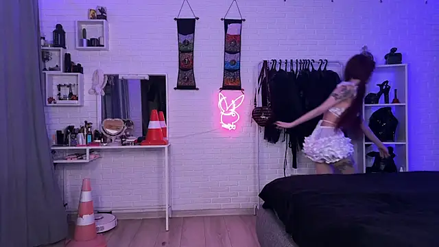 Marcellean online show from November 2025 05:30:02 AM