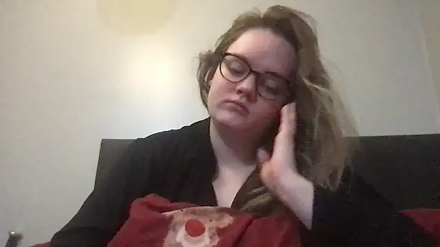 honeyyy24 online show from December 2025 03:43:02 PM