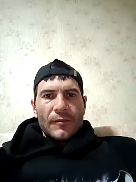 Snapshot of Gigolo4040 chatting on February 2025 05:15:01 PM Gigolo4040 online show from February 2025 05:15:01 PM
