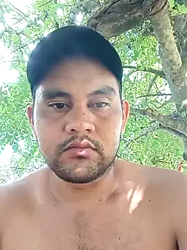 travieso2893 online show from December 2024 06:27:02 PM