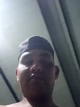 Snapshot of travieso2893 chatting on March 2026 02:22:02 AM travieso2893 online show from March 2026 02:22:02 AM