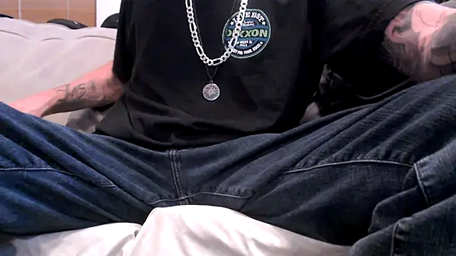 JohnnyKorrupt  online show from November 2025 08:24:01 AM