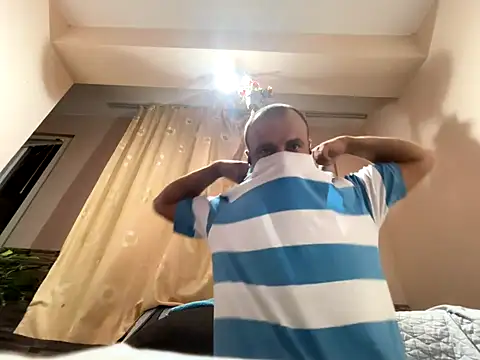 Snapshot of Nikolaiyy chatting on September 2025 07:25:02 PM Nikolaiyy online show from September 2025 07:25:02 PM