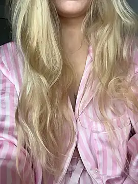 Lolitaxlola online show from March 2026 09:21:02 AM