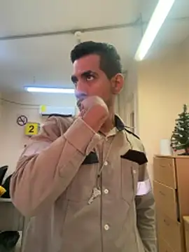 EnriquePersian197 online show from December 2025 11:21:01 PM