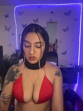 Lia-mitch online show from July 2026 06:57:02 PM