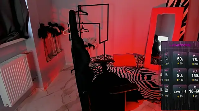 Snapshot of LadyIzabel chatting on November 2025 08:46:01 AM LadyIzabel online show from November 2025 08:46:01 AM