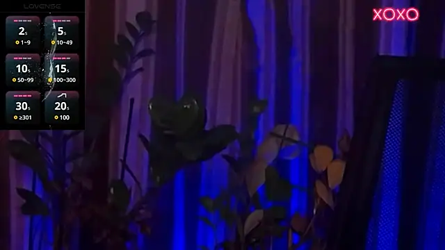 Laura Bess online show from December 2024 08:43:01 PM