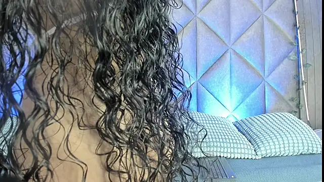 BriaConner  online show from October 2025 01:50:02 AM